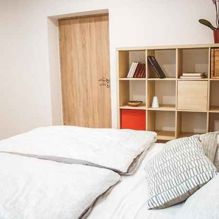 Entoli Apartment Podnanos Dış mekan fotoğraf