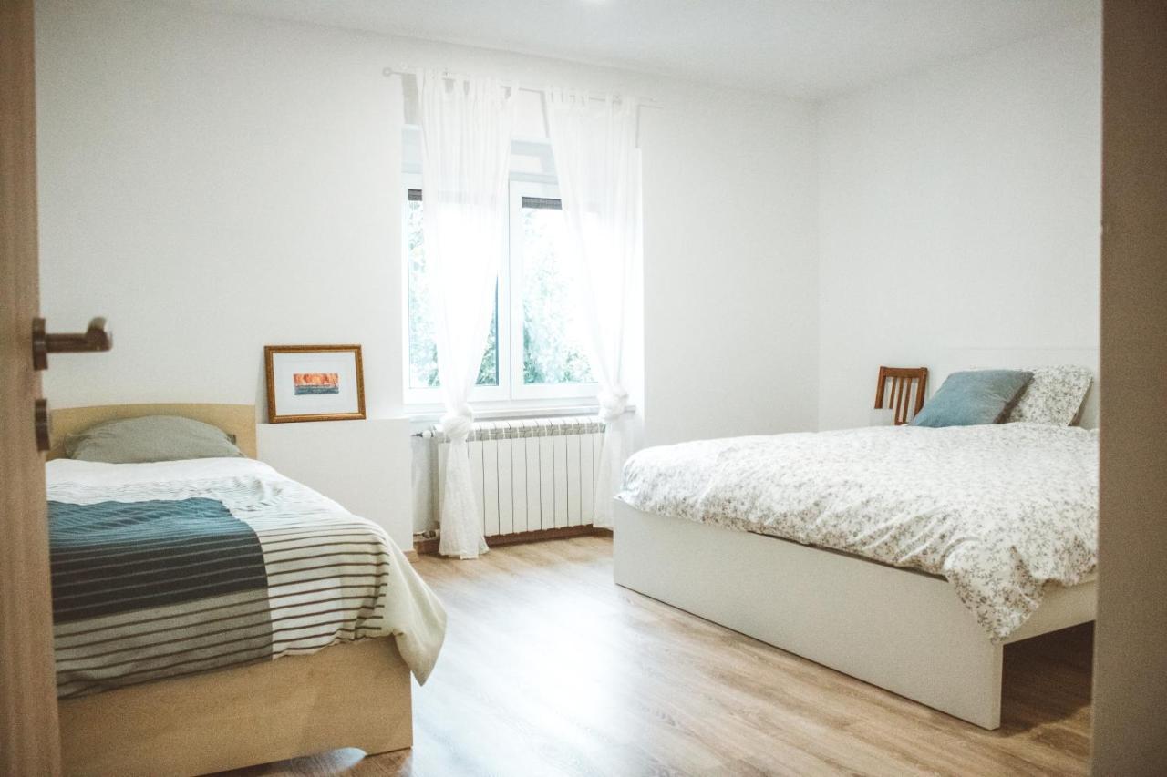 Entoli Apartment Podnanos Dış mekan fotoğraf